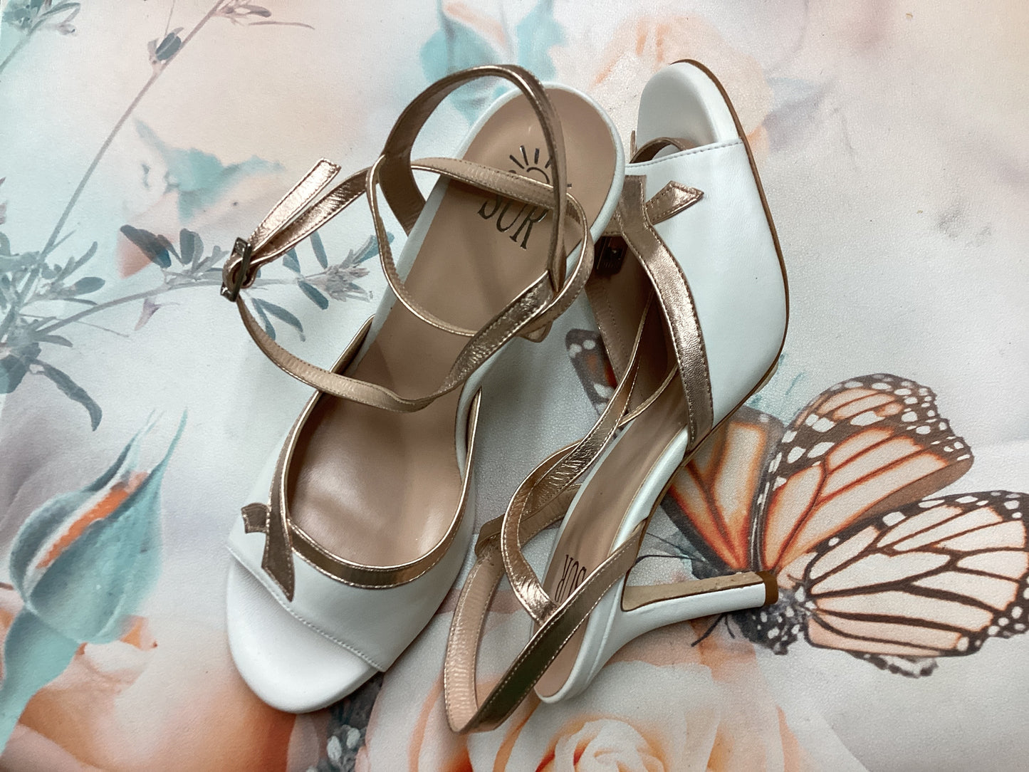 (Copy) Sur Tango Shoes - White with gold strap, regular, Heel 8cm