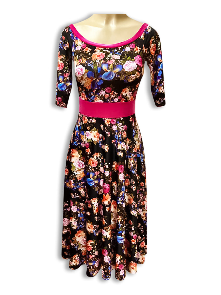 Regina Dress Size - M