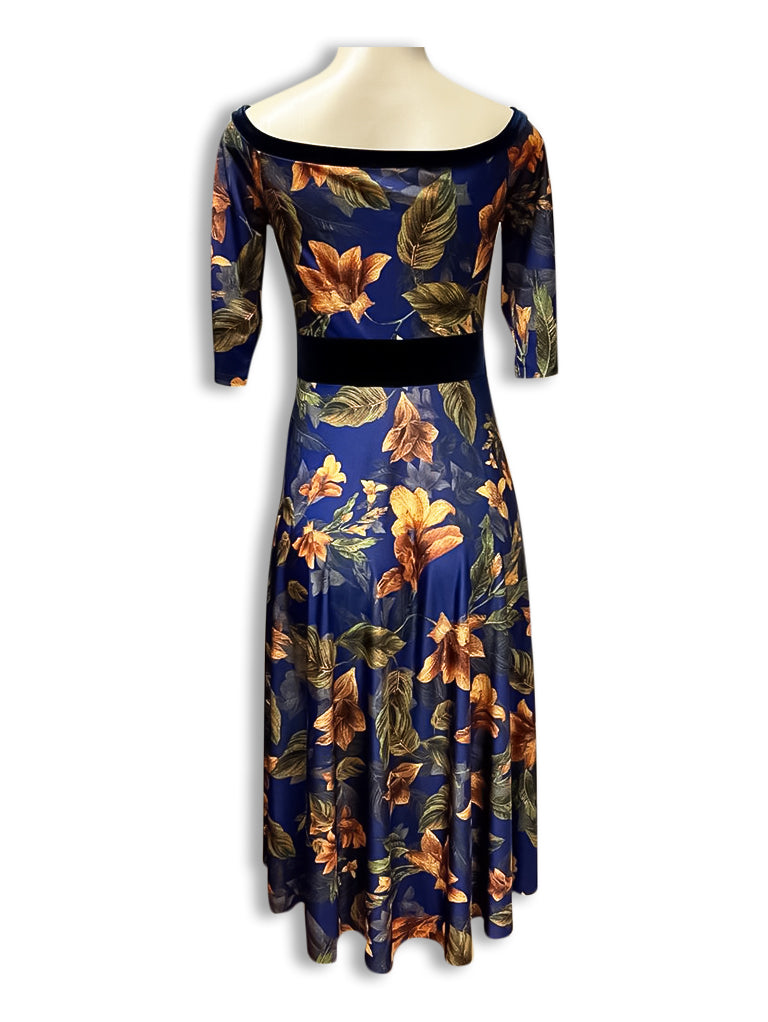 Regina Dress Size - M