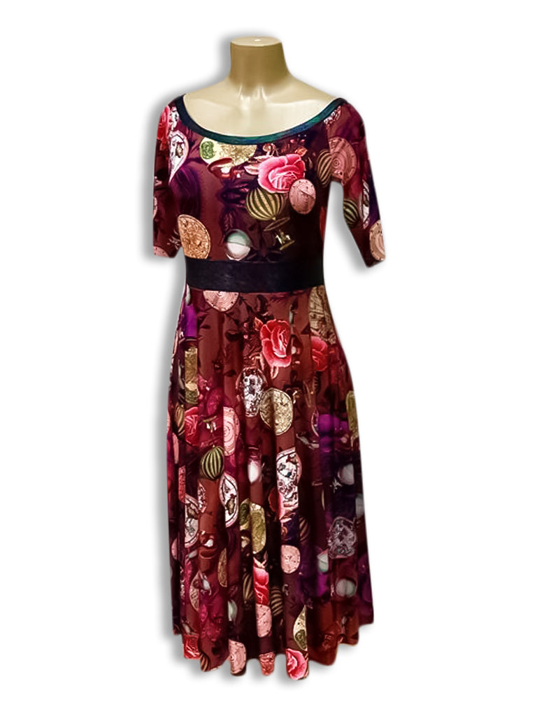 Regina Dress Size M