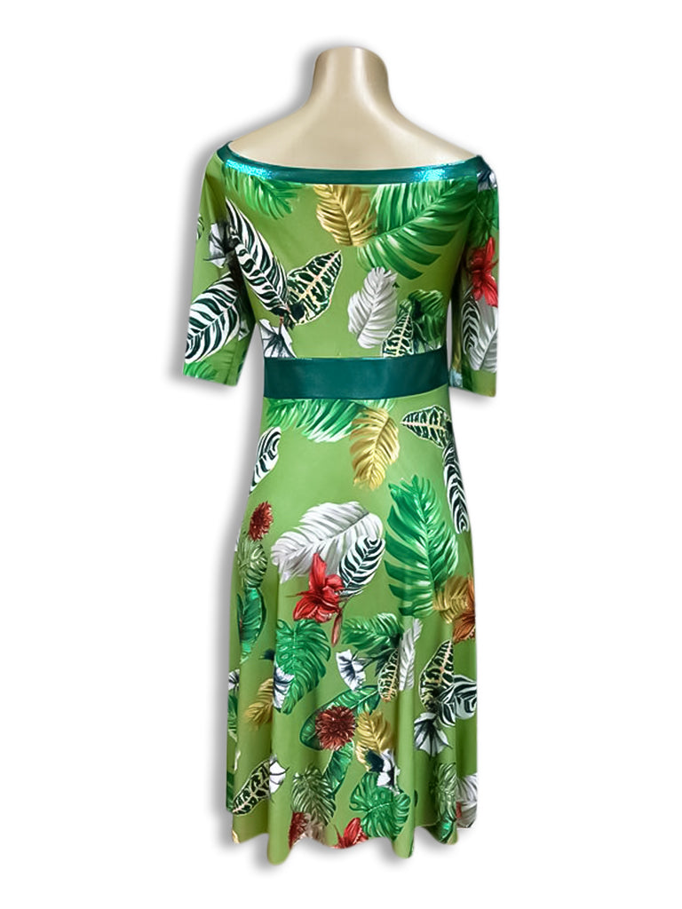 Regina Dress Size M
