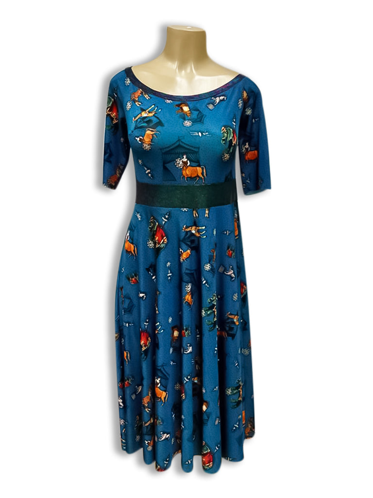 Regina Dress Size M