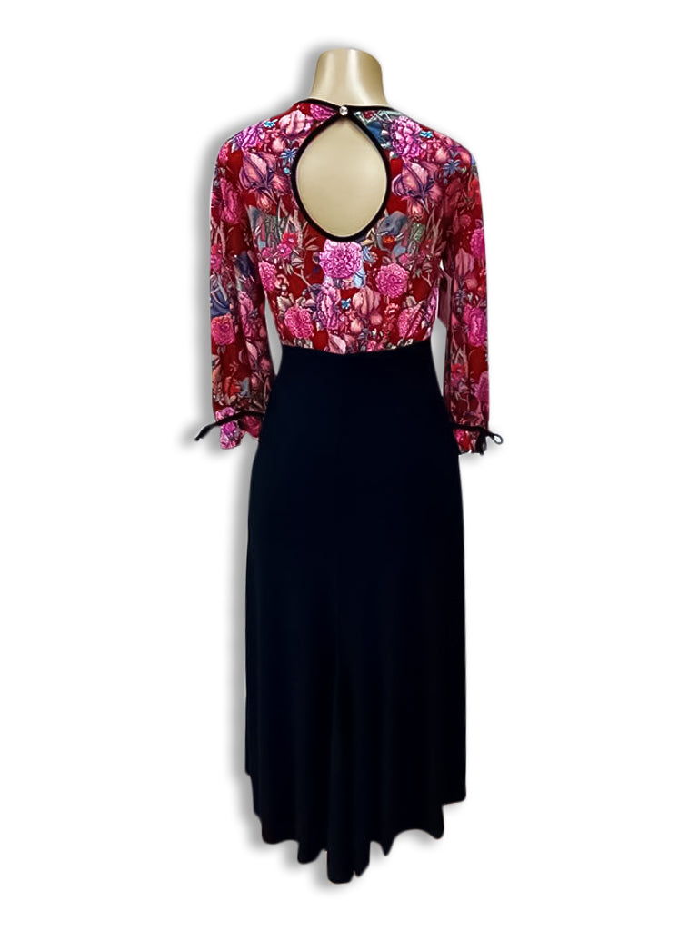 Regina Dress Size M