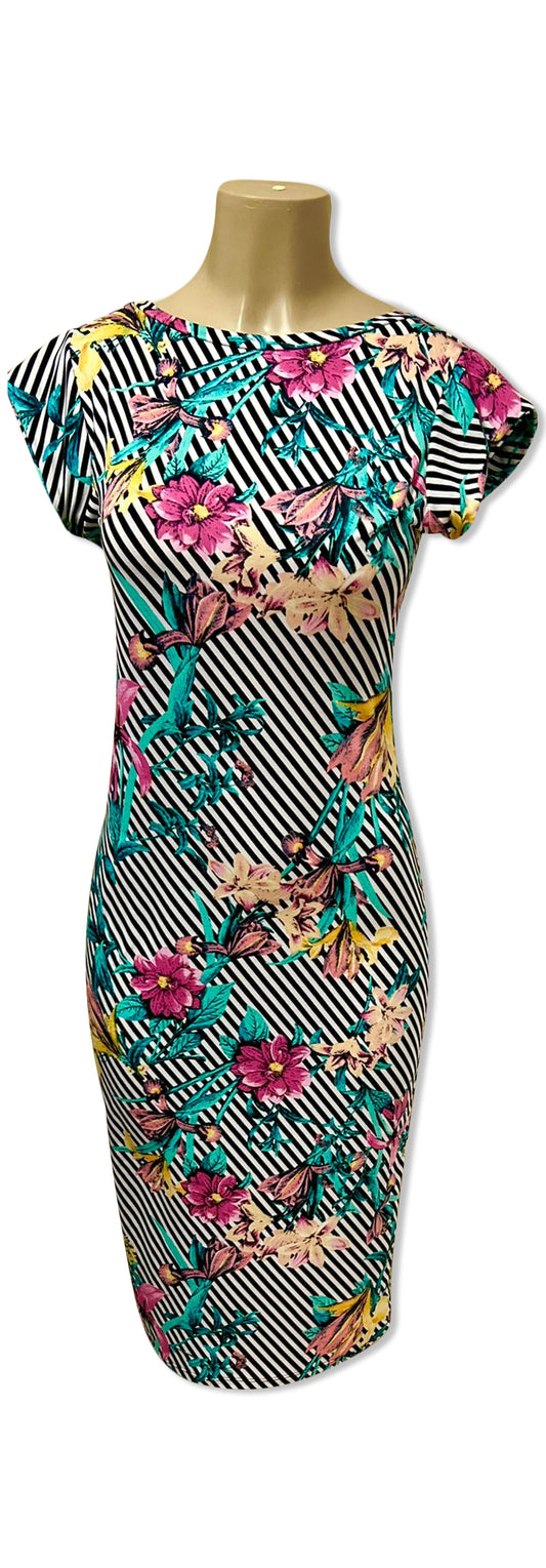 Miss Deseos Dress Size - M