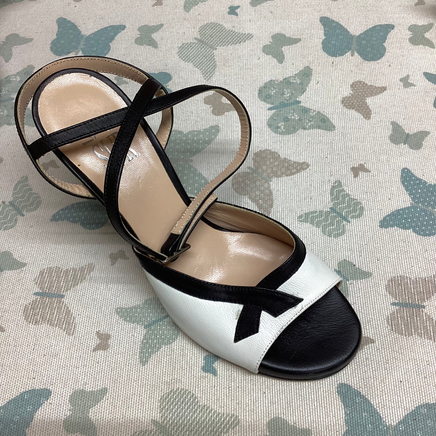 Sur | White with Black bow, long strap, regular, Heel 7 cm