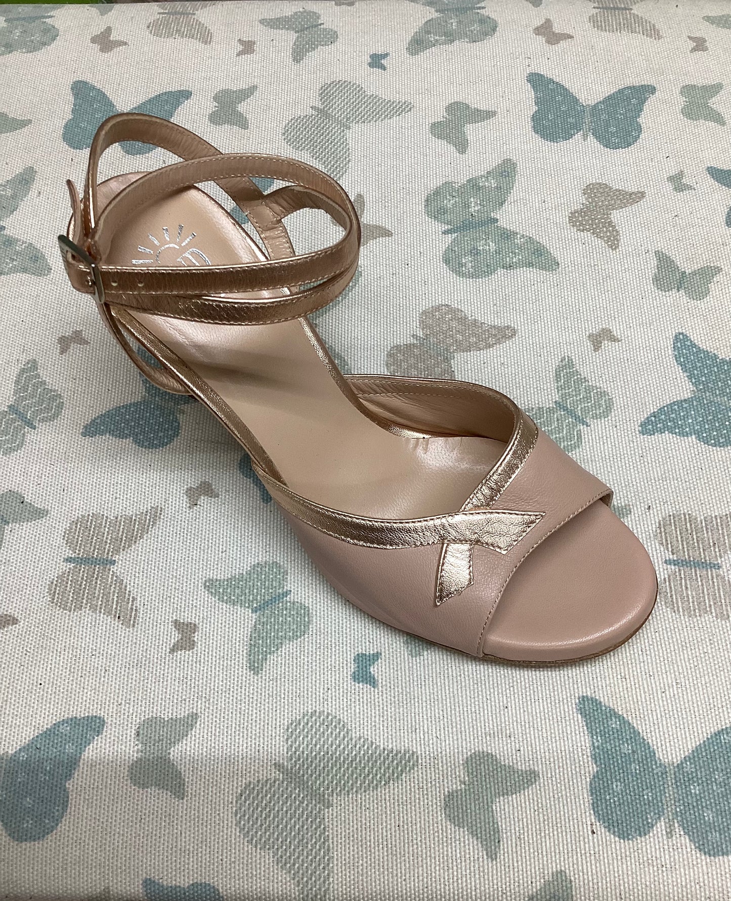 Sur, Nude, Gold bow long strap, reg, Heel 7 cm | Tango Shoes